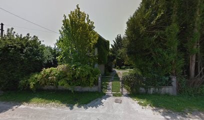 CC Du Val D'Amour Charging Station, Assistante Maternelle à Chamblay