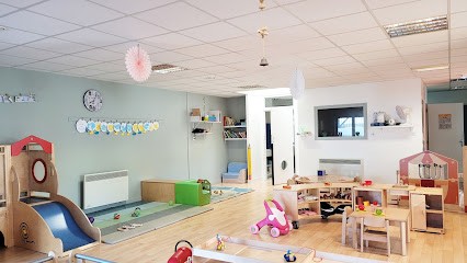 Micro Crèche Les Chérubins De Lanneg By Les Jardins De L'enfance, Crèche à Plescop