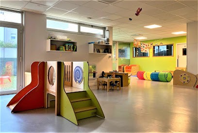 Crèches People & Baby Bilingues Meylan - Kid's Coocoon, Kid's Heaven, Crèche à Meylan