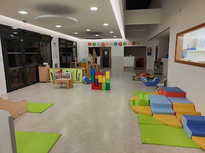 Crèche Pom De Rainette, Crèche à Devecey