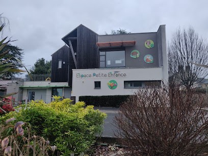 Multi Home Graines De Malice, Crèche à Sillé-le-Guillaume