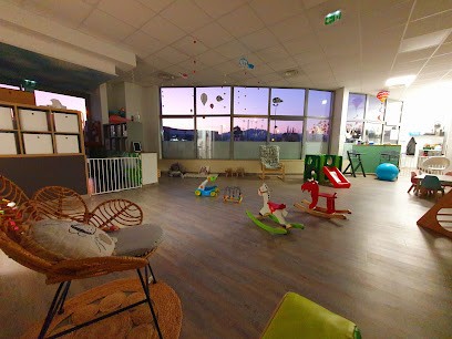 Micro-Crèche Les Arsouilles, Crèche à Saint-Siméon-de-Bressieux