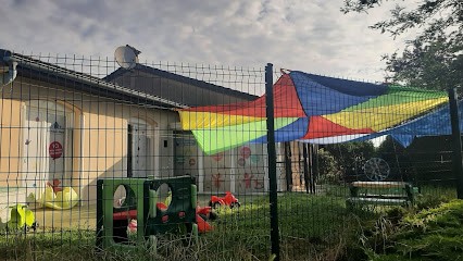 Micro Crèche Montessori Arc-En-Ciel La Maison Bleue, Crèche à Tournefeuille