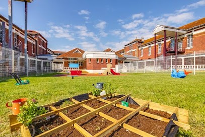 Les Petits Chaperons Rouges, Crèche à Saint-Quentin