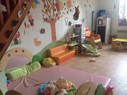 Micro Crèche Les Hiboux, Crèche à Gorze