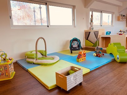 Micro Crèche Le Nid Suspendu, Crèche à Vernon