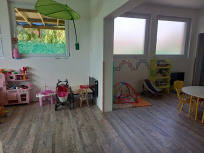 Les P'tits Courtois, Assistante Maternelle à Haillicourt