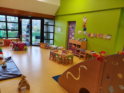Maison De La Petite Enfance Millepattes, Crèche à Chalais