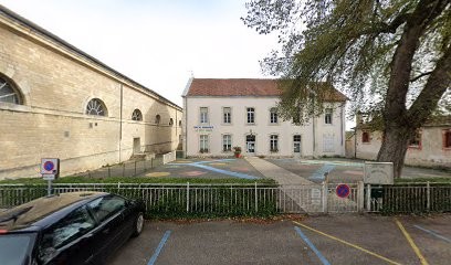 Crèche Le Petit Prince, Crèche à Dole