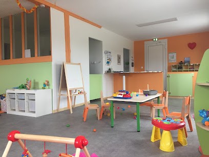 Micro Crèche La Goutte De Malice, Crèche à Saint-Romain-les-Atheux