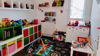 Ghorbani Chloé Registered Childminder, Assistante Maternelle à Courbevoie
