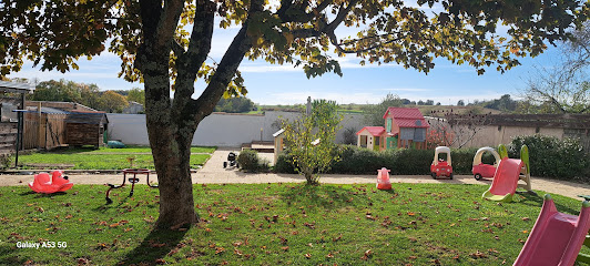 Mam Petit À Petit, Service De Garde D'enfants À Domicile à Tourriers