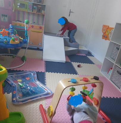 Assistante Maternelle, Service De Garde D'enfants À Domicile à Chamigny