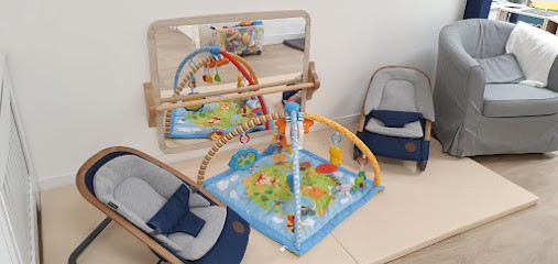 Micro Crèche Les Cachettes, Crèche à Vallet