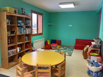 Crèche  Les Petits Diables » Du Sauze, Crèche à Enchastrayes