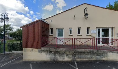 Mamuse Et Meduque, Crèche à Montendre