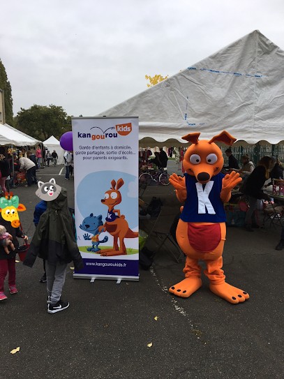 Kangaroo Kids - Agency De Garde D'enfants, Service de Garde d'Enfants à Domicile à Cergy