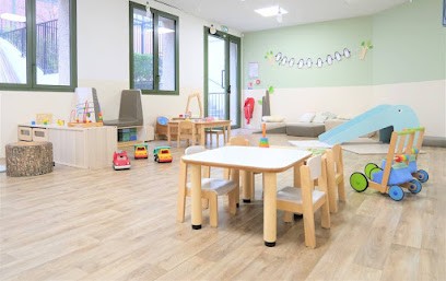 Crèche People & Baby Bilingual Paris 3 -, Crèche à Paris 03