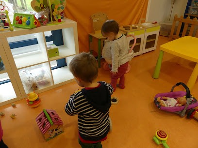 Micro Crèche Bilingual Les Petits Kiwis De Saint Melaine, Crèche à Saint-Melaine-sur-Aubance