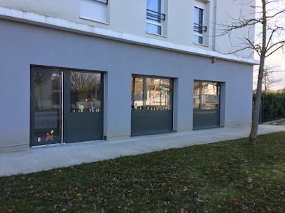 Les Lillotins, Crèche à L'Isle-d'Abeau