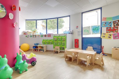 Les Petits Chaperons Rouges, Crèche à Vincennes