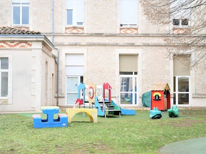 Crèche People Baby Niort - Les Mille Pattes, Crèche à Niort