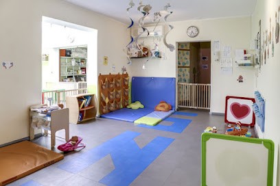 Les Petits Chaperons Rouges, Crèche à Hyères