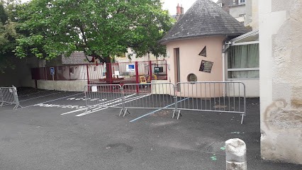 Collective Crèche Calinours, Crèche à Nevers