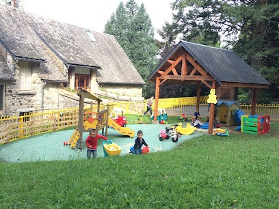 Multi-Home The Gribouilles, Crèche à La Bourboule