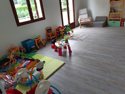 La Mam Du Puits Enchanté, Service de Garde d'Enfants à Domicile à Martainville-Épreville