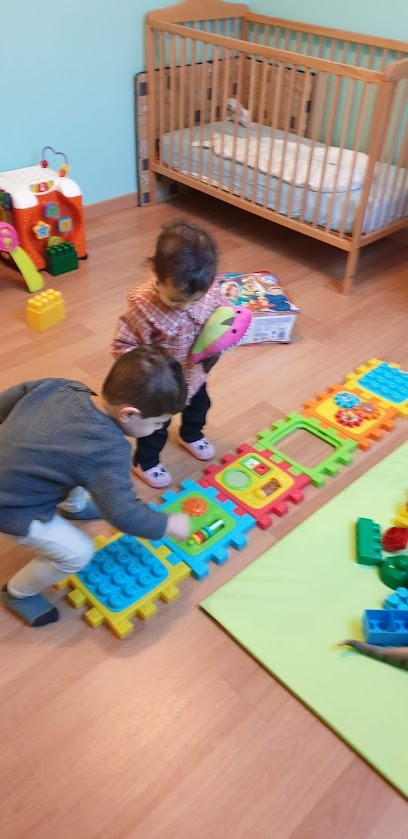 Mam Les Petits Artistes Livry Gargan, Assistante Maternelle à Livry-Gargan