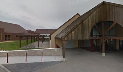 Recreation Center And Holiday Pour Enfants Et Garde D'enfants, Crèche à Givry
