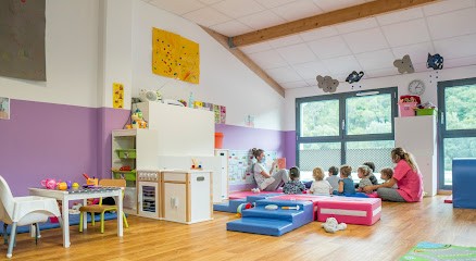 Micro Crèche - Groseilles And Ladybugs Network Victoliane, Crèche au Tholonet