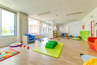 Les Petits Chaperons Rouges, Crèche à Montrouge
