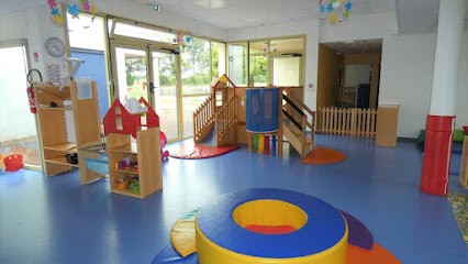 Les Petits Chaperons Rouges, Crèche à Vitré