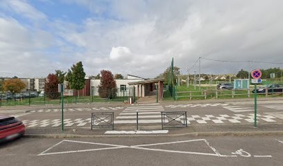 Les Lucioles, Crèche à Limay