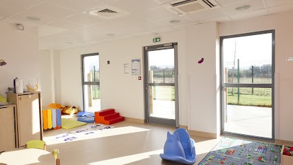 Les Petits Chaperons Rouges, Crèche à Vémars