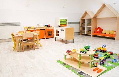 Crèche People & Baby Bilingual Vincennes Les Amis De Lola, Crèche à Vincennes