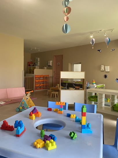A Small Pas, Crèche au Cannet-des-Maures