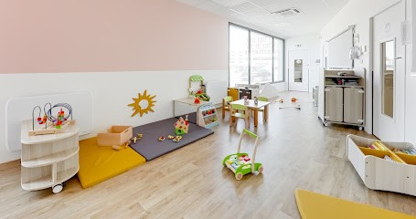 Crèche People & Baby Bilingual Evreux - Hélios, Crèche à Évreux