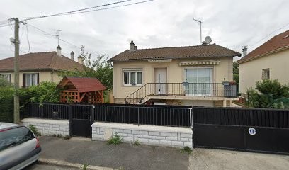 Larouci Samia, Assistante Maternelle à Goussainville