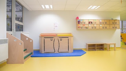 Crèche Le Nid La Maison Bleue, Crèche à Lambesc
