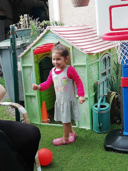 Gardienne Approved Hourclé Catherine, Service de Garde d'Enfants à Domicile à Lons