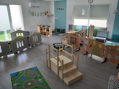 Pirouette Cacahuète, Crèche à Rocbaron