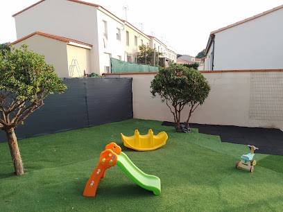 Mam Jeux De Mains Trouillas, Assistante Maternelle à Trouillas