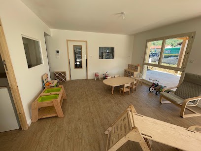 Micro Crèche Pas À Pas Jasseron, Crèche à Jasseron