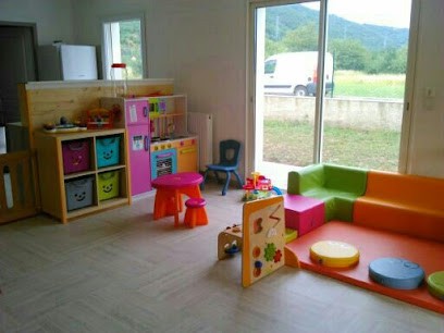 La Patoune, Crèche à Laveyron