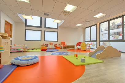 Crèche Les Petites Canailles, Crèche à Saint-Mandé