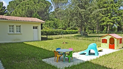 Mam La Tête In Les Etoiles, Service de Garde d'Enfants à Domicile à Francescas