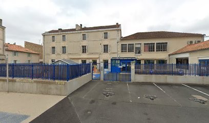 Tom Pouce, Crèche à Niort